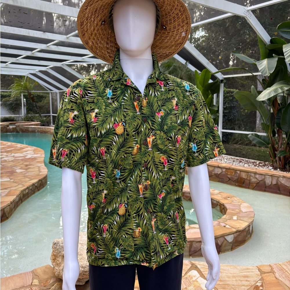 Hilo Hattie Green Tropical Tiki Drinks Print Men's Shirt